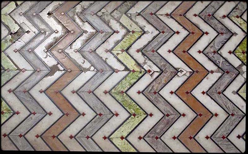 ZigZag Chute